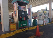 Desabasto en gasolineras es por las compras de pánico: PEMEX