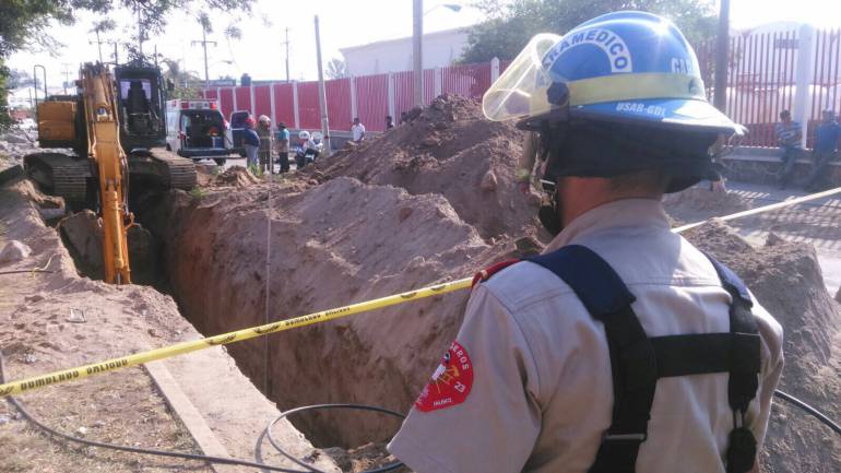 Trabajadores de una construcción se salvan de milagro en ... - W Radio México