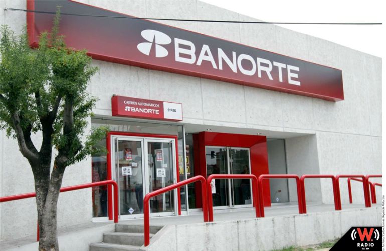 Asaltan a cuentahabiente saliendo de banco Banorte en glorieta ... - W Radio México