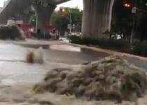 Lluvia en obras del colector pluvial Ávila Camacho causaron desbordamiento