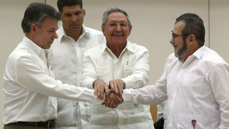 Histórico: Gobierno colombiano y FARC firman acuerdo de paz