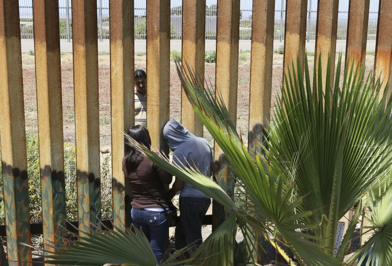 Patrulla Fronteriza de EU publica lista de zonas seguras para indocumentados