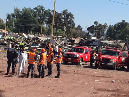 Más de 30 muertos tras explosión en Tultepec Más de 30 muertos tras explosión en Tultepec