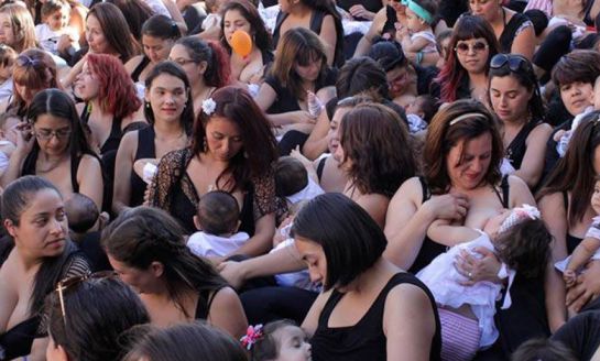 #AsíSopitas: “El tetazo”, una nueva forma de protesta #AsíSopitas: “El tetazo”, una nueva forma de protesta