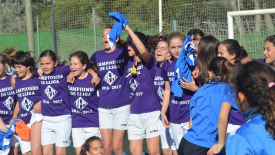 #AsíSopitas: Un equipo infantil de chicas gana la liga catalana… ¿masculina? #AsíSopitas: Un equipo infantil de chicas gana la liga catalana… ¿masculina?