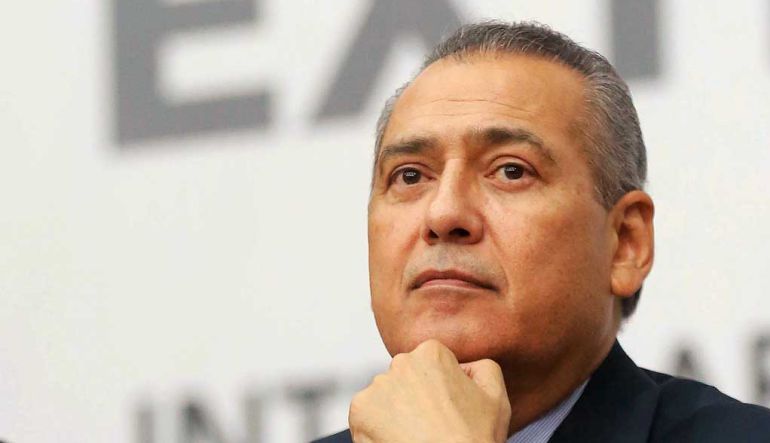 “Los partidos políticos ya no representan a la totalidad”: Manlio Fabio Beltrones “Los partidos políticos ya no representan a la totalidad”: Manlio Fabio Beltrones