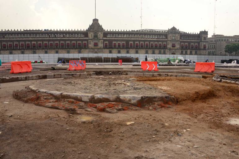 Descubren Zócalo original de la CDMX Descubren Zócalo original de la CDMX