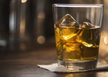 Encuentran la fórmula perfecta para beber whisky