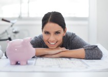 Vivir como reina y gastar como plebeya