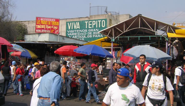 "Tepito pasó de hacer zapatos a vender armas y centro de distribución de droga": Martín Barrón "Tepito pasó de hacer zapatos a vender armas y centro de distribución de droga": Martín Barrón