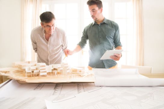 Negocios: Los 11 mandamientos para escalar Negocios: Los 11 mandamientos para escalar