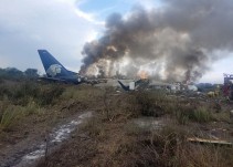 Abren procedimientos administrativos contra tres ex pilotos de Aeroméxico