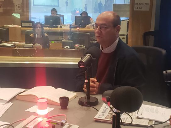 Gobierno no debe constitucionalizar la moral Gobierno no debe constitucionalizar la moral