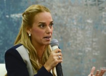 El pueblo de México está vs Maduro; AMLO debe corregir su postura: Tintori