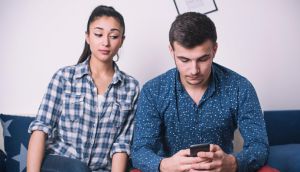 Amor en redes sociales ¿Relaciones que impactan? Amor en redes sociales ¿Relaciones que impactan?