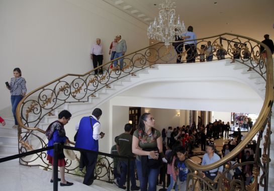 SOPITAS: Exposición en Los Pinos, "De lo Perdido, lo que aparezca" SOPITAS: Exposición en Los Pinos, "De lo Perdido, lo que aparezca"