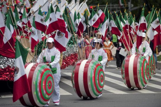 SOPITAS: Las fiestas patrias SOPITAS: Las fiestas patrias