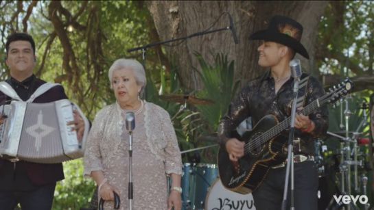 SOPITAS: Irma Silva con 80 años de edad es la sensación de los Grammys SOPITAS: Irma Silva con 80 años de edad es la sensación de los Grammys