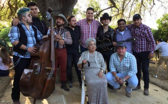 SOPITAS: Irma Silva con 80 años de edad es la sensación de los Grammys SOPITAS: Irma Silva con 80 años de edad es la sensación de los Grammys