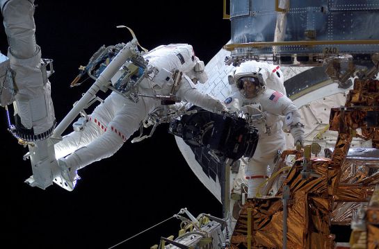 SOPITAS: La NASA abre primer viaje comercial al espacio SOPITAS: La NASA abre primer viaje comercial al espacio