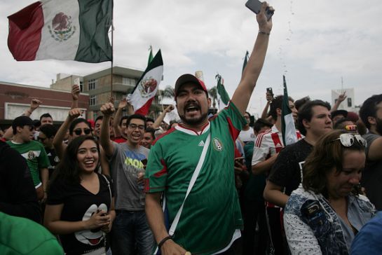 La campaña para cambiar los gritos en el estadio La campaña para cambiar los gritos en el estadio