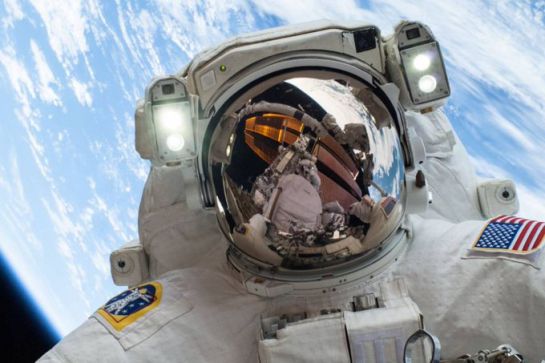 SOPITAS: Primera caminata espacial realizada exclusivamente por mujeres SOPITAS: Primera caminata espacial realizada exclusivamente por mujeres