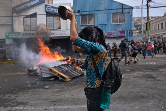 SOPITAS: Los chilenos han resucitado el “Derecho de vivir en Paz” SOPITAS: Los chilenos han resucitado el “Derecho de vivir en Paz”