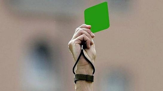 SOPITAS: El futbol valenciano aprueba el uso de la tarjeta verde SOPITAS: El futbol valenciano aprueba el uso de la tarjeta verde