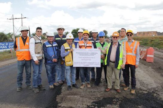 SOPITAS: Se inaugura la primera carretera hecha de plástico reciclado SOPITAS: Se inaugura la primera carretera hecha de plástico reciclado