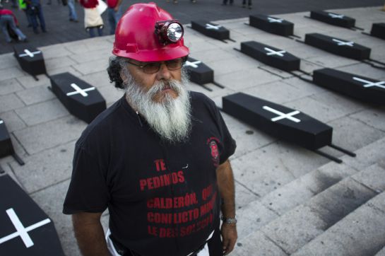 En el 2013 ecenas de mineros integrantes de la Asamblea Nacional del Sindicato Minero, realizaron una marcha luctuosa en conmemoración En el 2013 ecenas de mineros integrantes de la Asamblea Nacional del Sindicato Minero, realizaron una marcha luctuosa en conmemoración