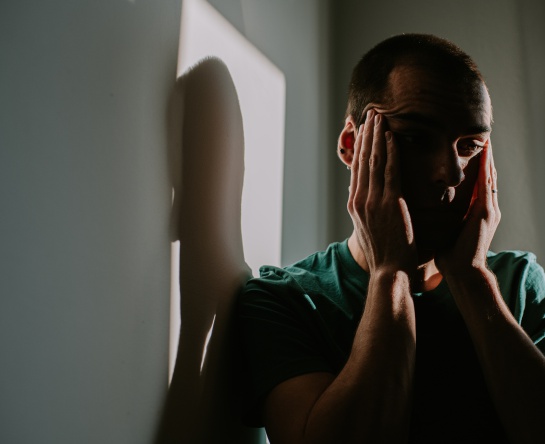 Salud mental en hombres: ¿Por qué viven sus emociones en silencio? Salud mental en hombres: ¿Por qué viven sus emociones en silencio?