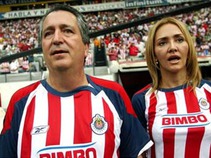 Jorge Vergara deberá pagar por utilizar el nombre de Chivas
