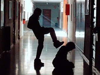 Niña de 6 años atemoriza a compañeros en primaria Niña de 6 años atemoriza a compañeros en primaria
