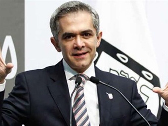 Reaparece Mancera en la jefatura de Gobierno del DF