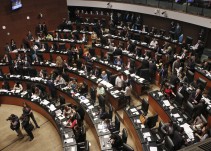 Senado avala veto presidencial y exime a empresarios de la ‘Ley 3de3’