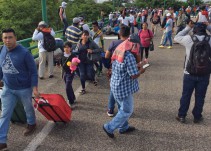 CNTE toma el Aeropuerto Ángel Albino Corzo en Chiapas
