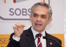 Responde Mancera a Meade: "La situación del país no está para reírse"