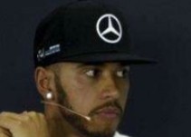 Lewis Hamilton le ofrece disculpas a Nico Rosberg y lo felicita