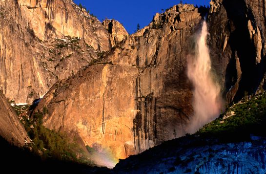 VIDEO: La increíble "Cascada de fuego", del Parque Yosemite VIDEO: La increíble "Cascada de fuego", del Parque Yosemite