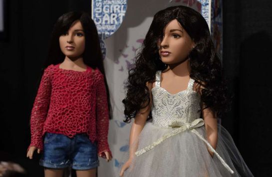 La primera muñeca transgénero es igual que cualquier otra La primera muñeca transgénero es igual que cualquier otra