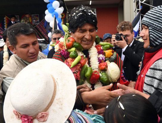 Evo Morales viaja a La Habana para tratarse un problema de garganta Evo Morales viaja a La Habana para tratarse un problema de garganta