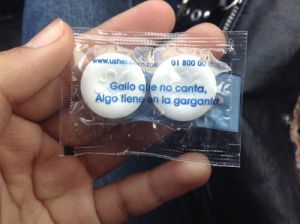 ¿Por qué hay refranes en los paquetes de las pastillas de menta? ¿Por qué hay refranes en los paquetes de las pastillas de menta?
