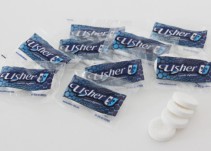 ¿Por qué hay refranes en los paquetes de las pastillas de menta?