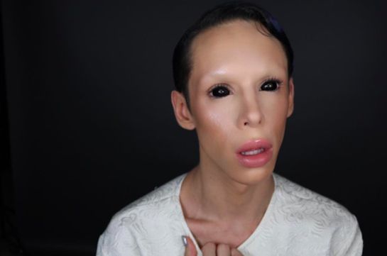 Conoce al humano cuyo sueño es ser un “marciano asexual” Conoce al humano cuyo sueño es ser un “marciano asexual”