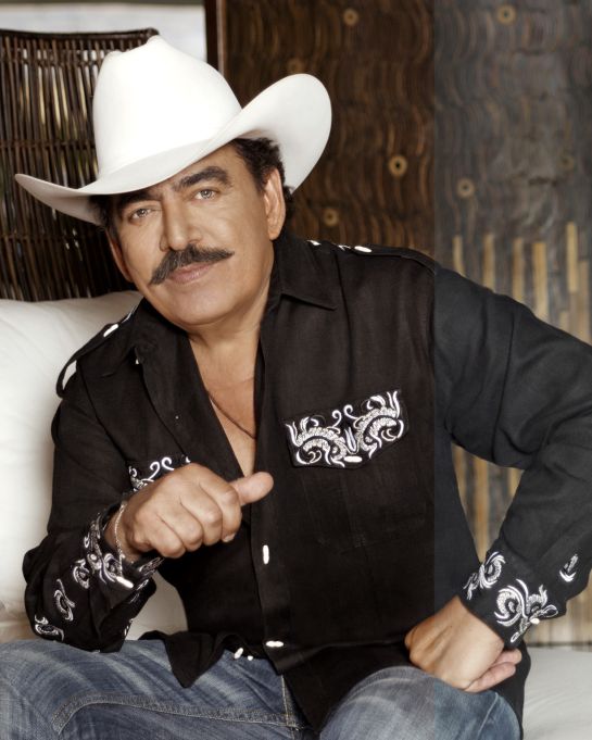 Vinculan a Joan Sebastian con trata de personas Vinculan a Joan Sebastian con trata de personas