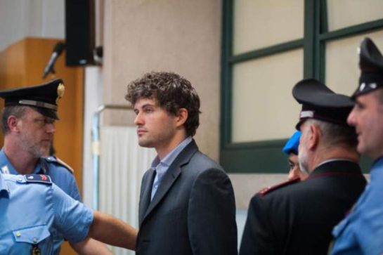 ¡Christian Grey es real y acaba de ser sentenciado a 14 años de prisión! ¡Christian Grey es real y acaba de ser sentenciado a 14 años de prisión!