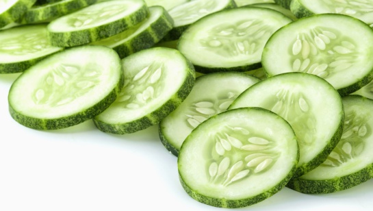 ¿Mito o realidad?: Frotar los extremos del pepino le quita lo amargo ¿Mito o realidad?: Frotar los extremos del pepino le quita lo amargo