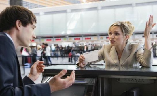 Entérate lo que las aerolíneas tienen derecho a hacer con sus clientes Entérate lo que las aerolíneas tienen derecho a hacer con sus clientes