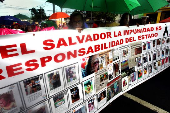 Marcha del orgullo LGBT en las calles de San Salvador Marcha del orgullo LGBT en las calles de San Salvador