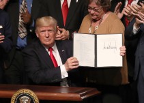 Trump revierte acuerdos logrados por Obama con Cuba